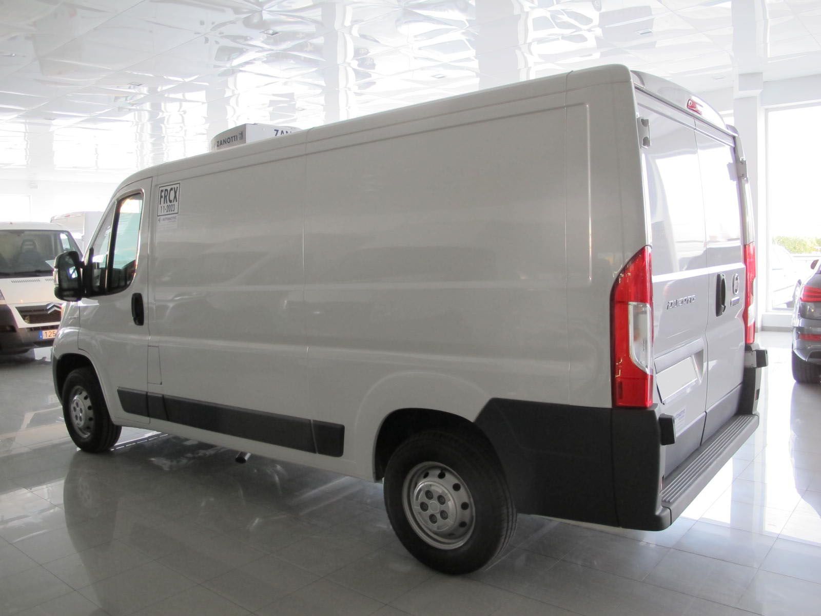 Peugeot Boxer BLUEHDI L2H1 ISOTERMO FRIGORÍFICO 0C