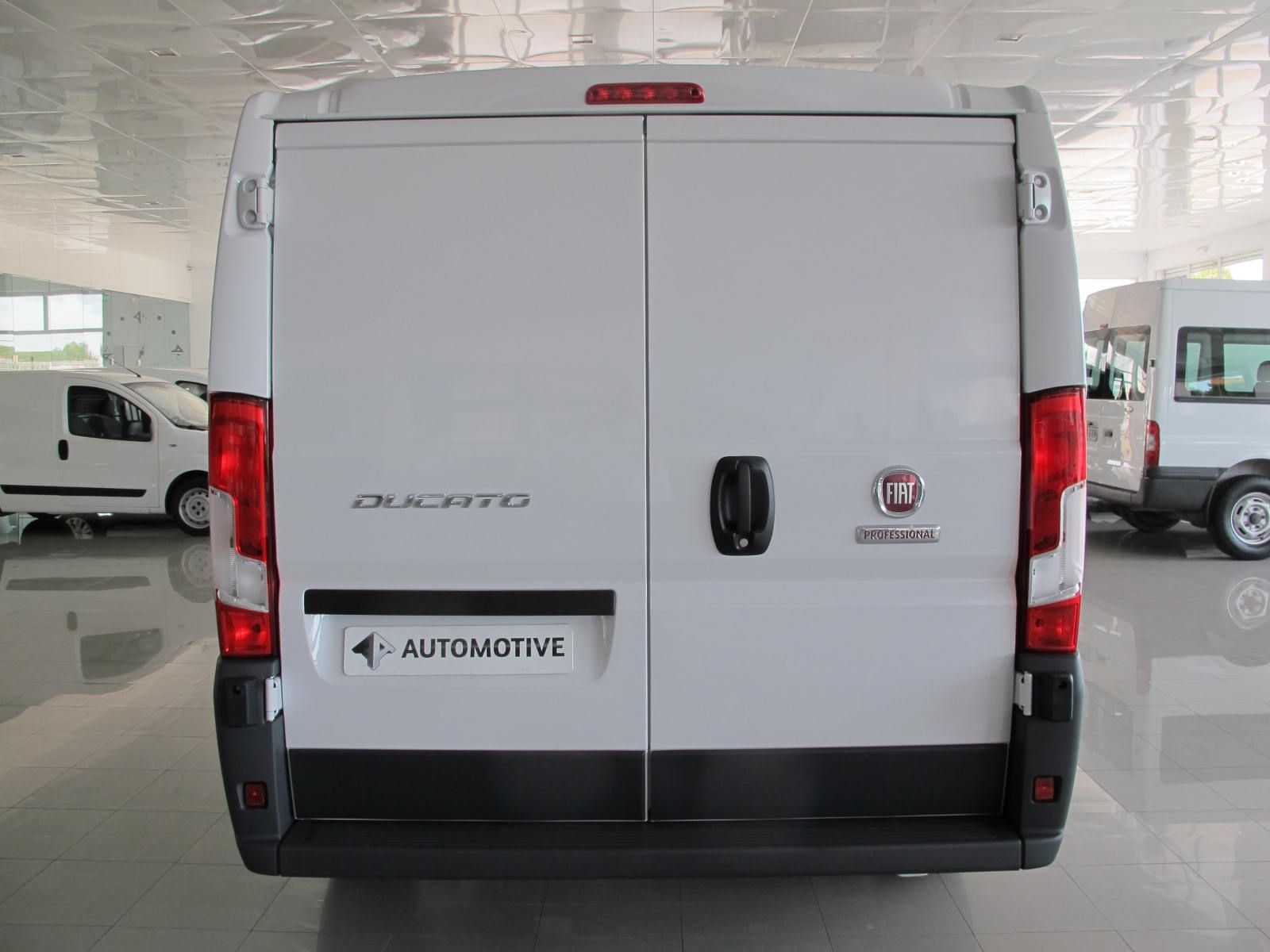 Peugeot Boxer BLUEHDI L1H1 FURGÓN