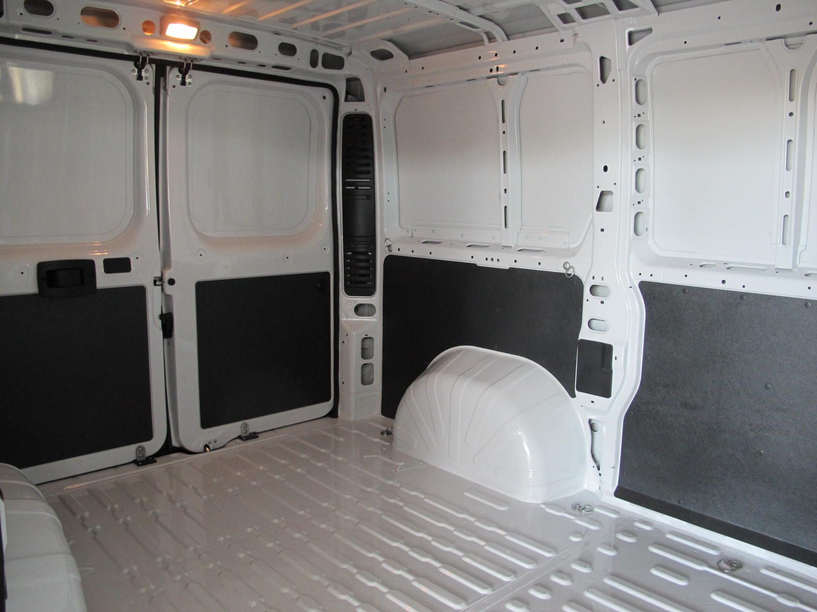 Peugeot Boxer BLUEHDI L1H1 FURGÓN