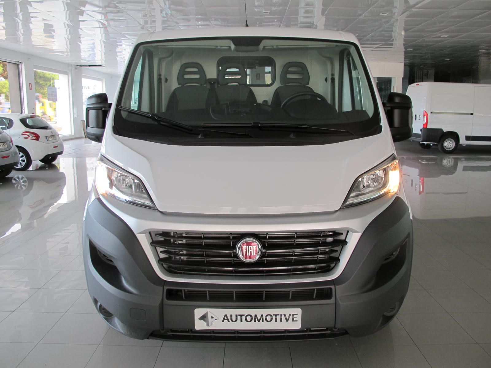 Peugeot Boxer BLUEHDI L1H1 FURGÓN