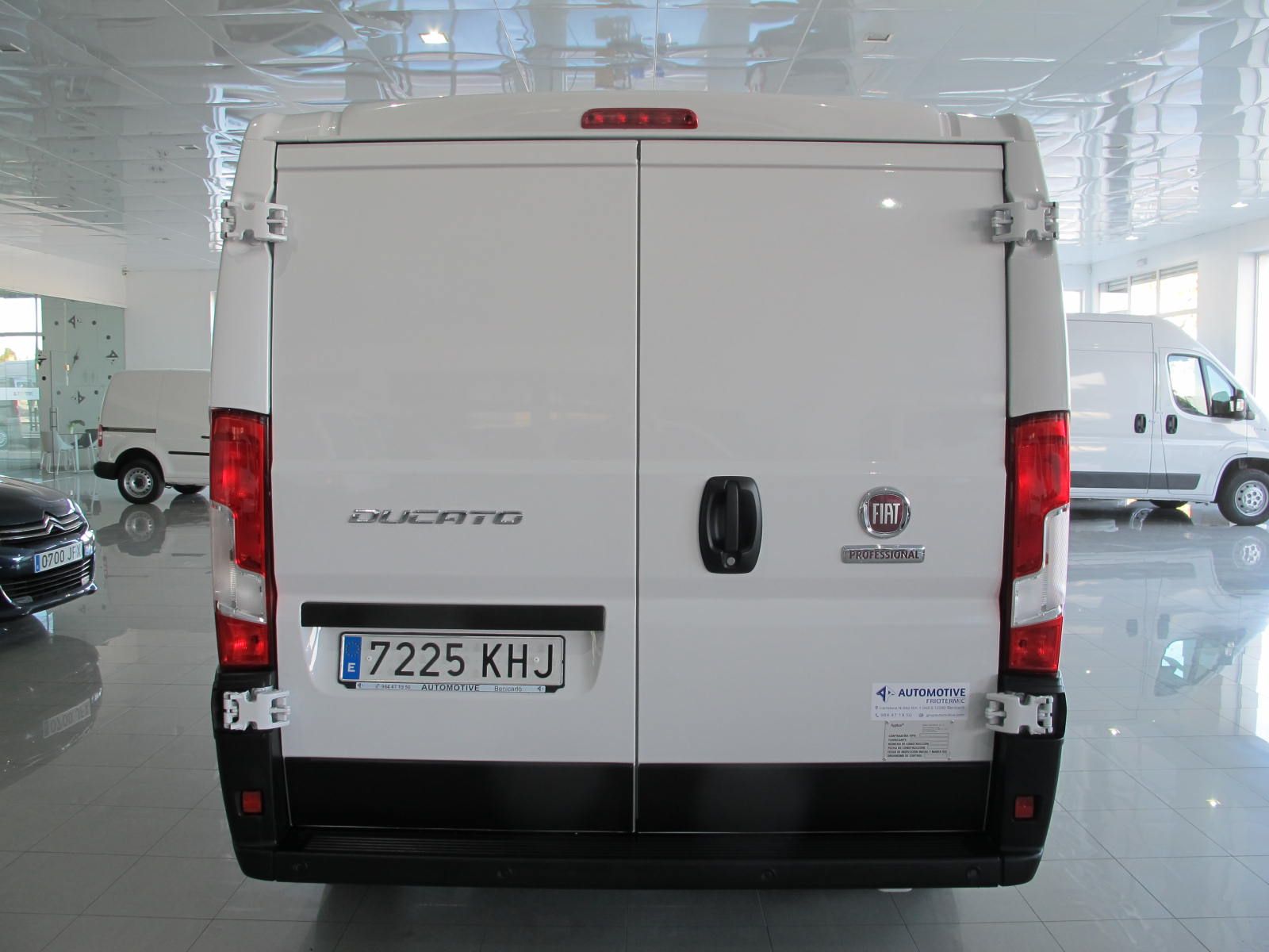 Peugeot Boxer BLUEHDI L1H1 ISOTERMO FRIGORÍFICO -20C