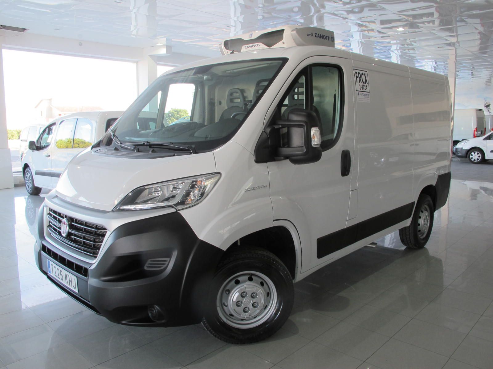 Peugeot Boxer BLUEHDI L1H1 ISOTERMO FRIGORÍFICO -20C