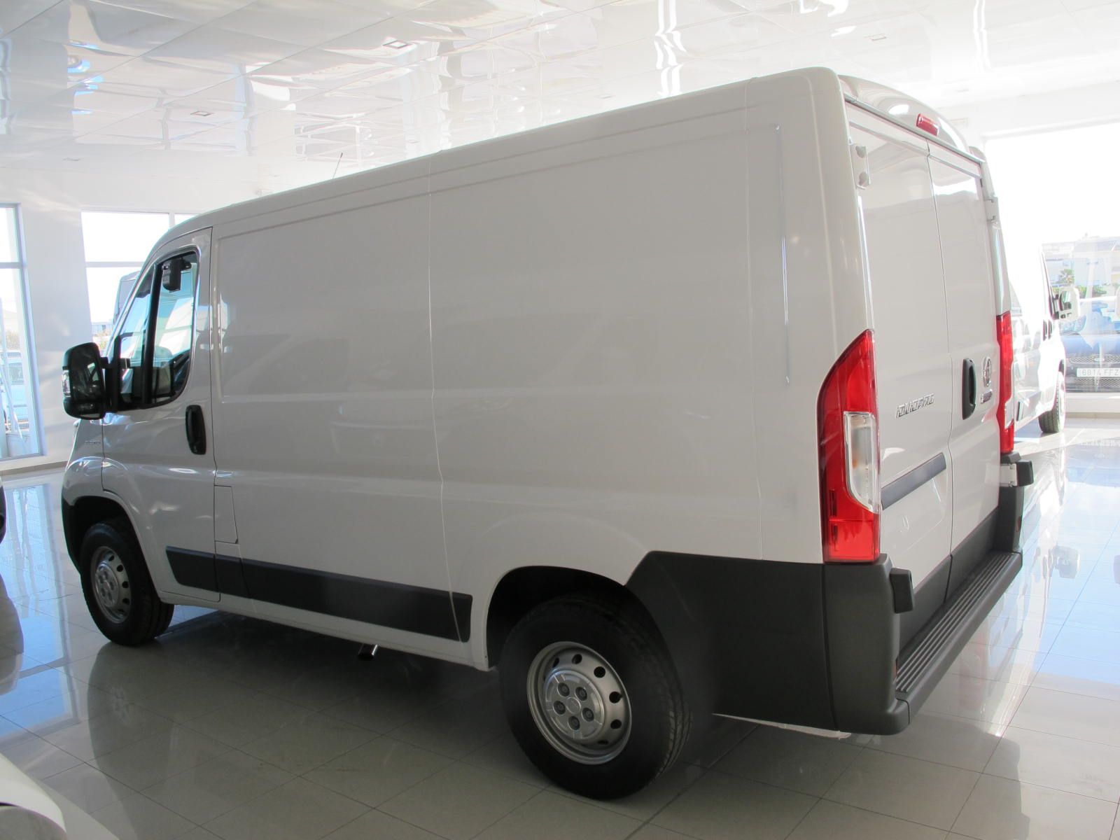 Peugeot Boxer BLUEHDI L1H1 ISOTERMO REFORZADO