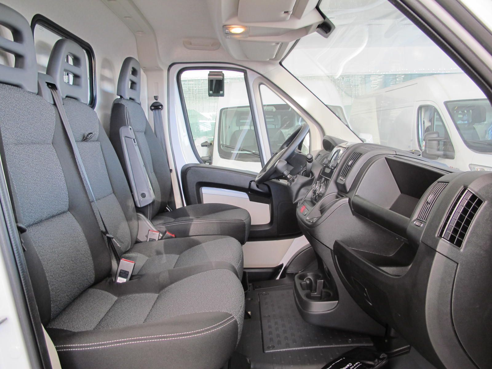 Peugeot Boxer BLUEHDI L1H1 ISOTERMO REFORZADO