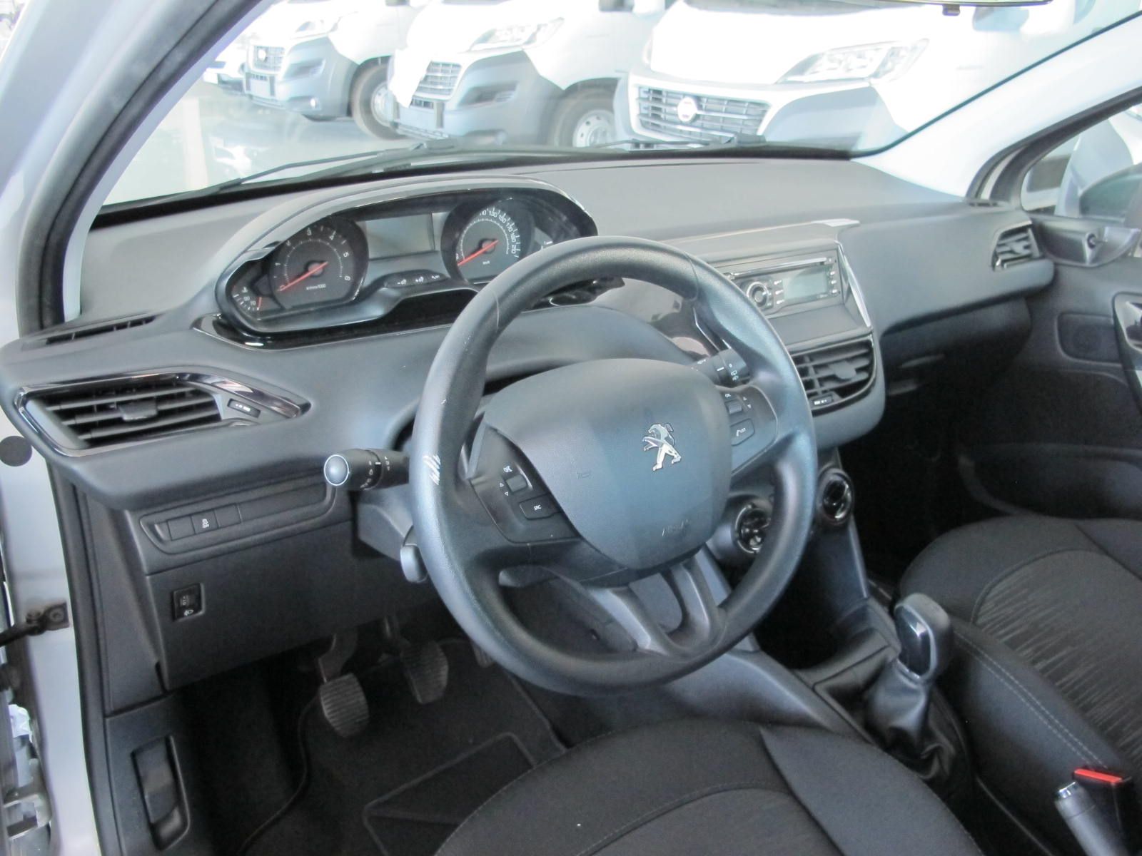 Peugeot 208 1.4 HDI BUSINESS LINE