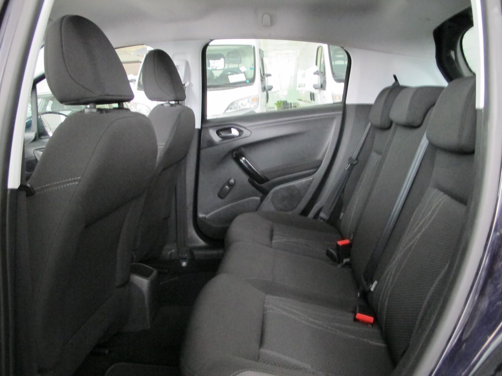 Peugeot 208 1.4 HDI ACTIVE