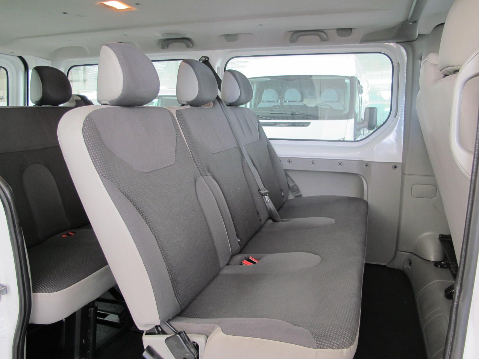 Opel Vivaro 2.0 CDTI  L2 2.9T COMBI 9PL