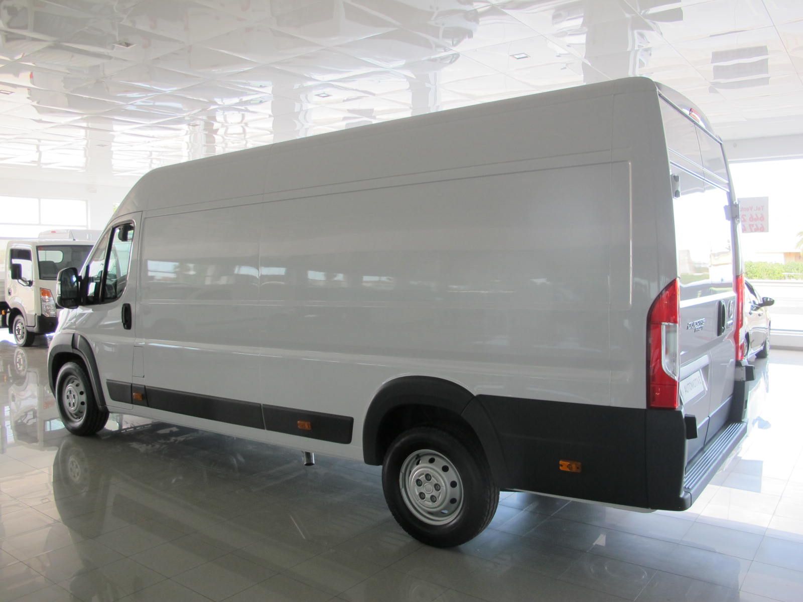 Peugeot Boxer BLUEHDI L4H2 FURGON