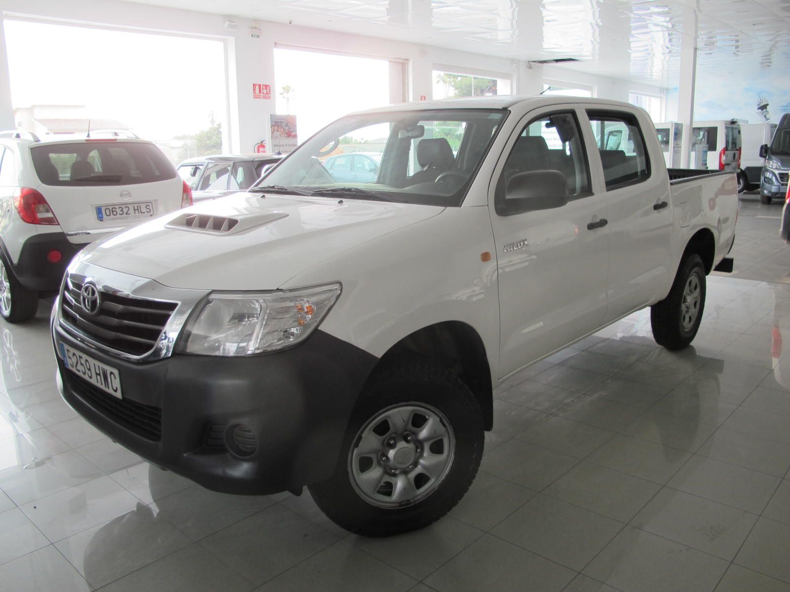 Toyota Hilux 2.5D-4D DOBLE CABINA GX 4X4