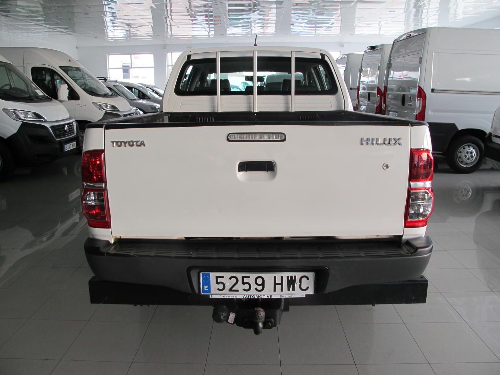 Toyota Hilux 2.5D-4D DOBLE CABINA GX 4X4