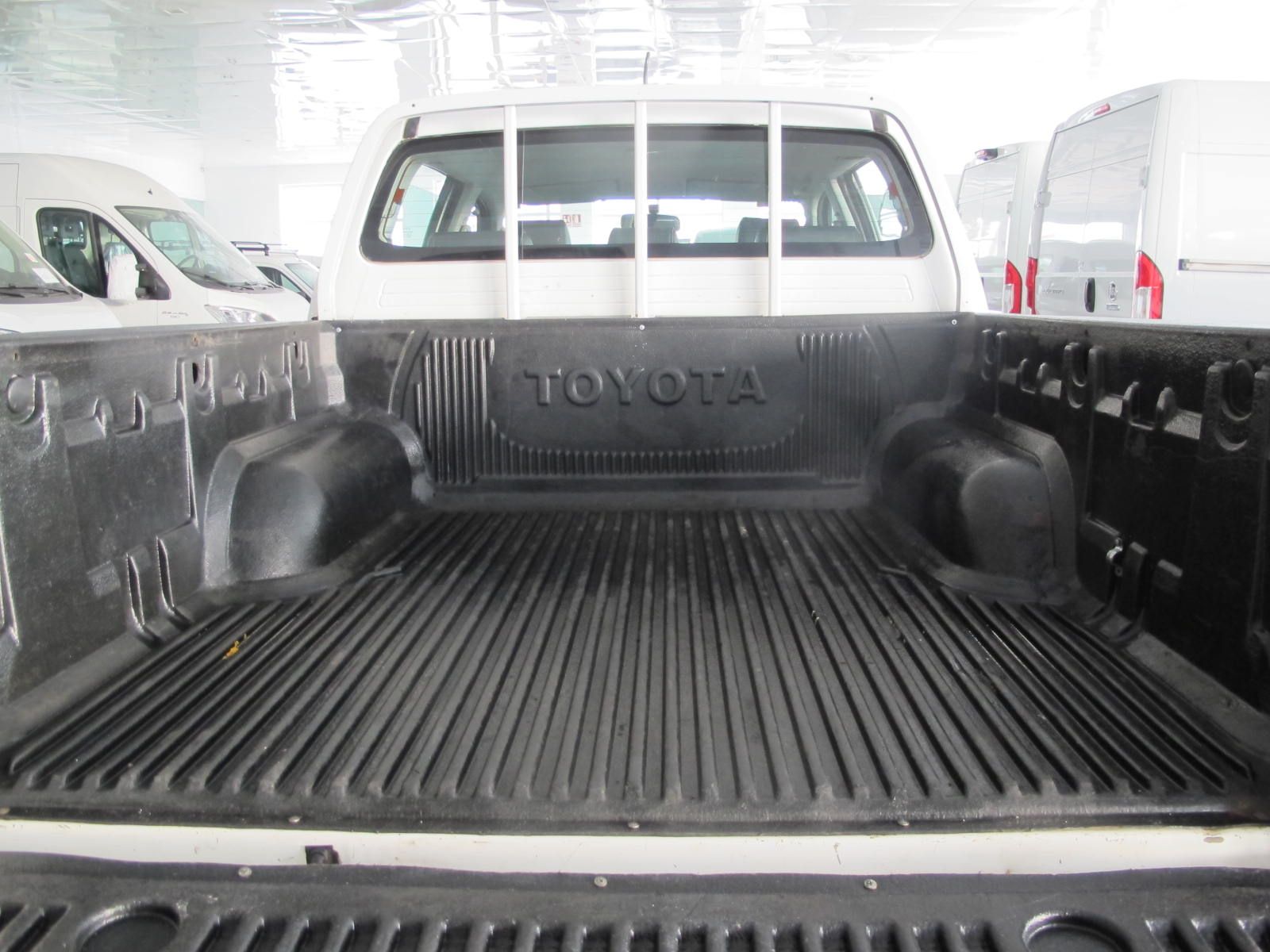 Toyota Hilux 2.5D-4D DOBLE CABINA GX 4X4