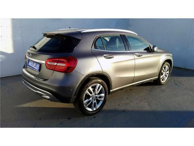 Mercedes-Benz GLA 250 4Matic 211cv Muy equipado Urban 7G-DCT