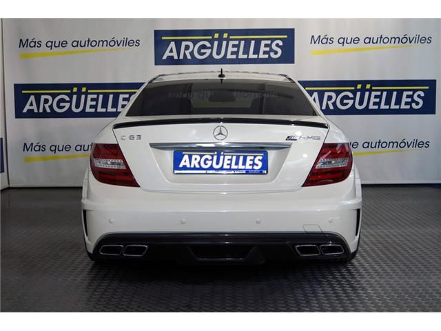 Mercedes-Benz C 63 AMG BLACK SERIES Coupe 517cv