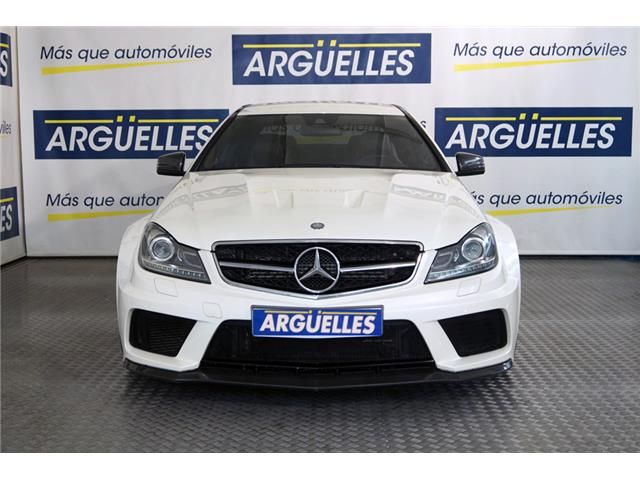 Mercedes-Benz C 63 AMG BLACK SERIES Coupe 517cv