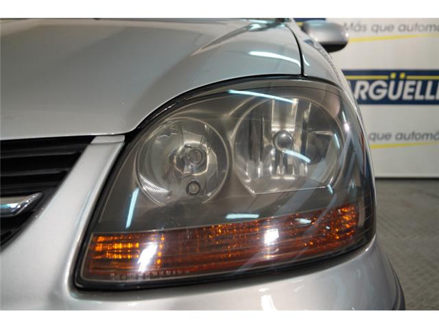 Nissan Almera Tino
