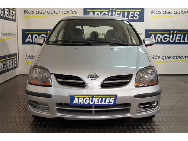 Nissan Almera Tino