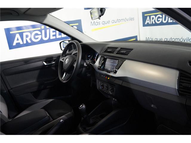 Skoda Fabia 1.2 TSI 90cv Ambition Muy equipado