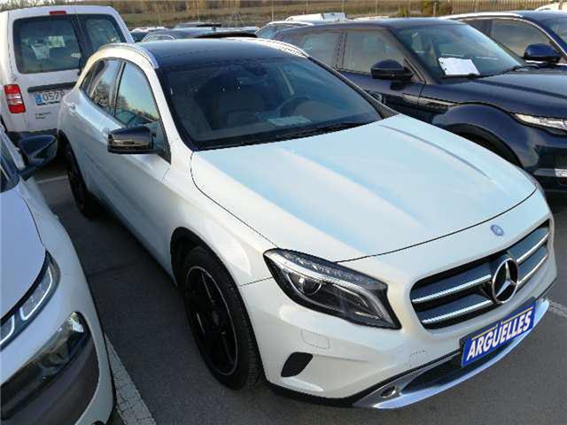 Mercedes-Benz GLA 220 CDI 4Matic Edition 1 7G-DCT