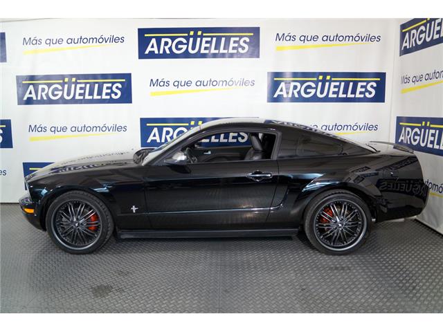 Ford Mustang V6 4.0 MANUAL