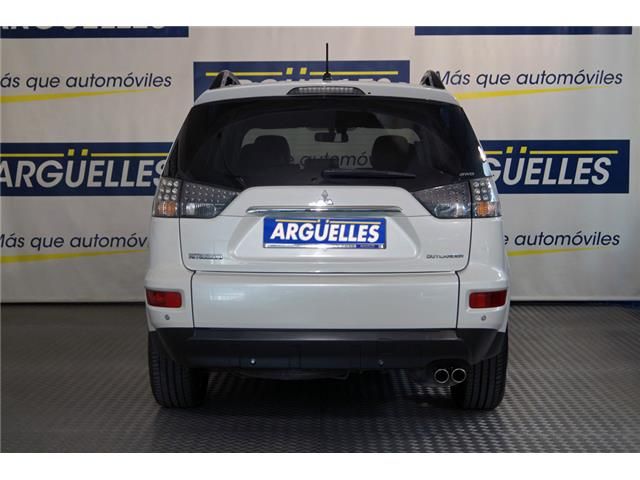 Mitsubishi Outlander 220 DI-D 4WD MIVEC Motion 7plaz. 177cv