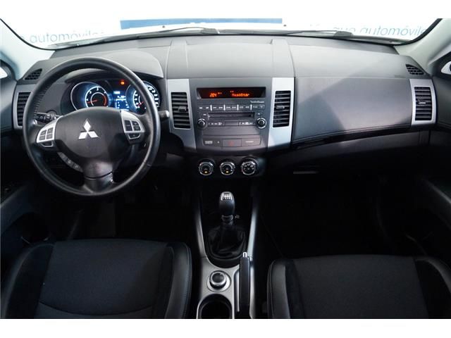 Mitsubishi Outlander 220 DI-D 4WD MIVEC Motion 7plaz. 177cv