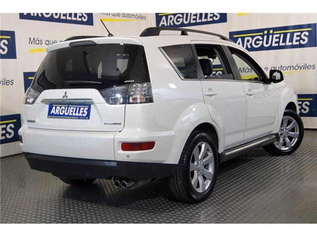 Mitsubishi Outlander 220 DI-D 4WD MIVEC Motion 7plaz. 177cv