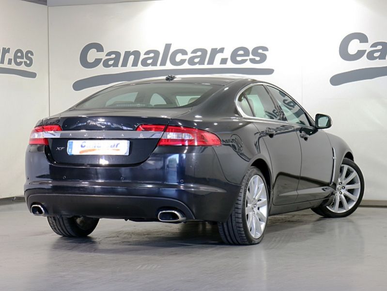 Jaguar XF 2.7 D V6 Premium Luxury