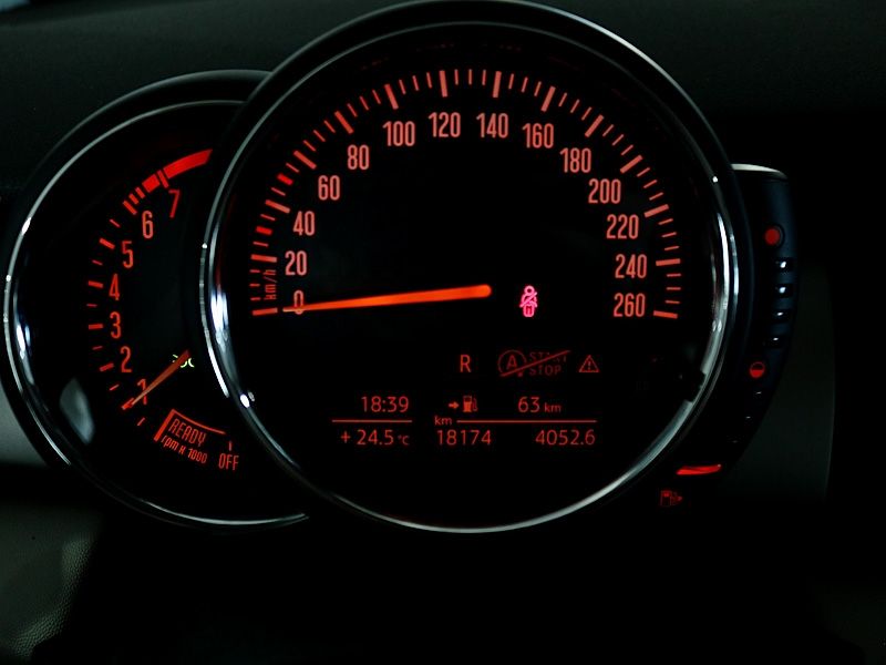 MINI Cooper 136CV