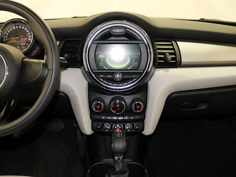 MINI Cooper 136CV