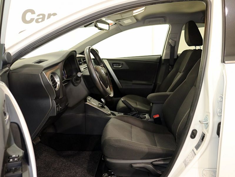 Toyota Auris 1.8 Hybrid Touring Sports Active 100 kW (136 CV)