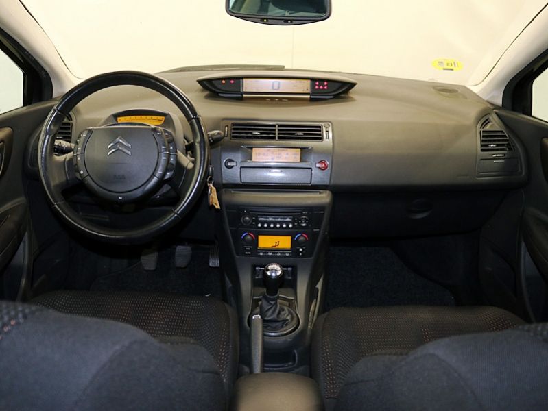 Citroen C4 1.6i 16v VTR Plus 110CV