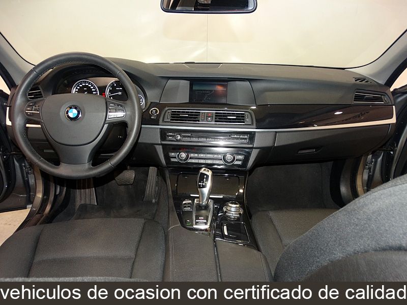 BMW 520 iA  184CV