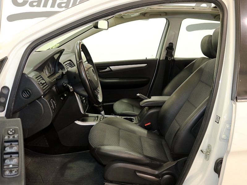 Mercedes-Benz B 200 B 200 CDI 140CV