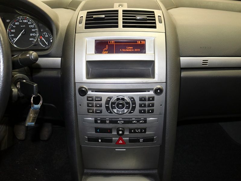 Peugeot 407 1.6hdi sr confort 110cv