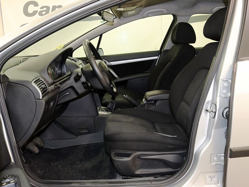 Peugeot 407 1.6hdi sr confort 110cv