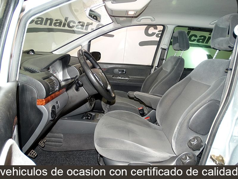 Ford Galaxy 1.9 TDi Ghia 130 CV