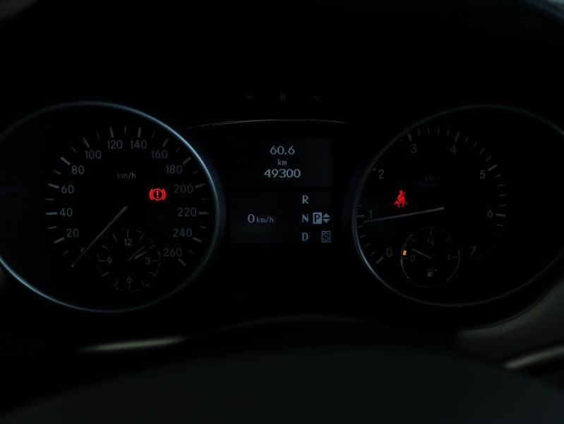 Mercedes-Benz ML 500 ML 500 4M 388CV