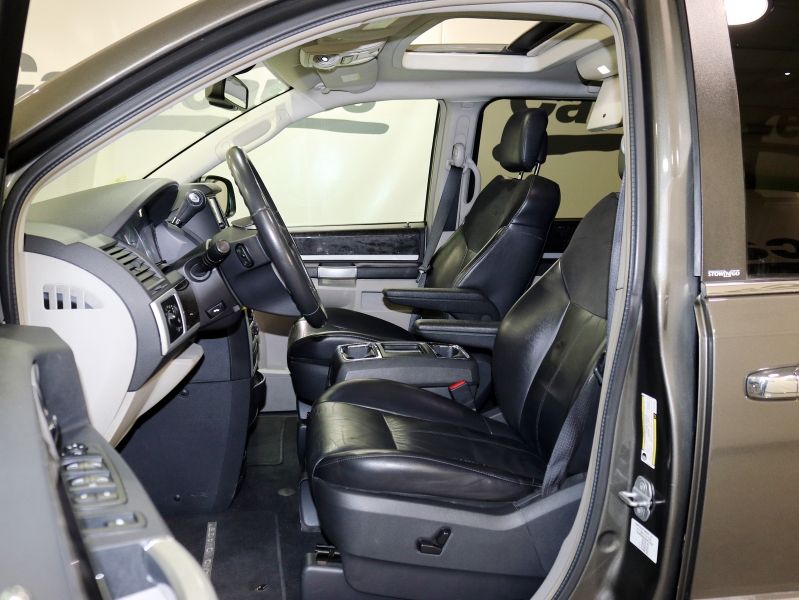 Chrysler Grand Voyager 2.8 CRD Limited Entretenimiento 163CV Aut.