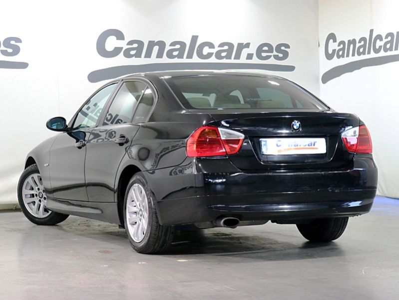 BMW 318 iA 143cv aut.