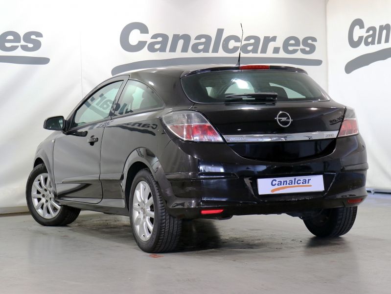 Opel Astra 1.7 CDTI GTC Enjoy 100 CV