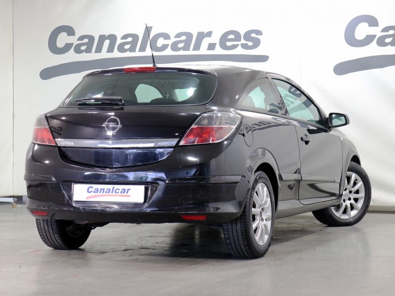 Opel Astra 1.7 CDTI GTC Enjoy 100 CV