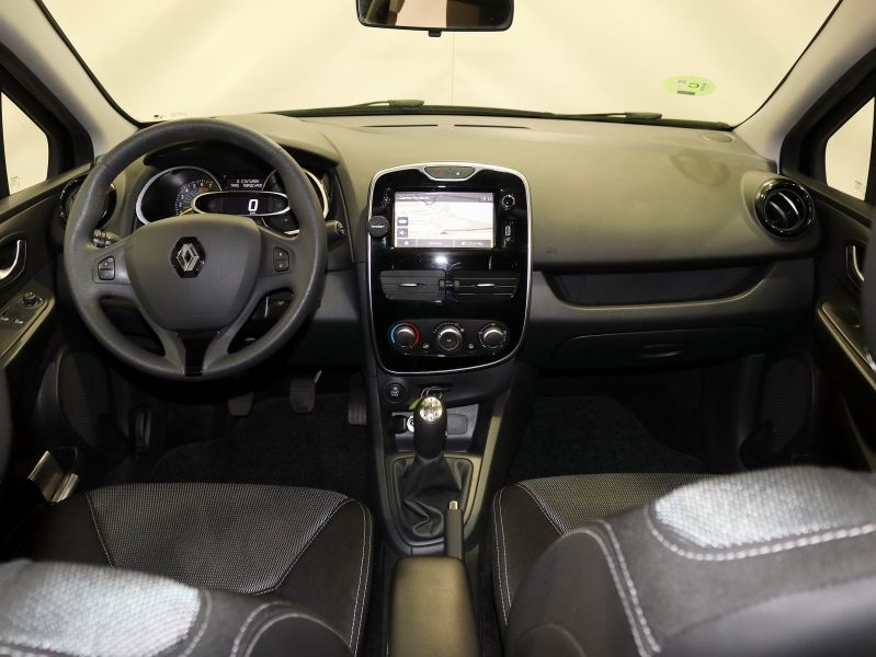 Renault Clio 1.2 16v Authentique 75CV