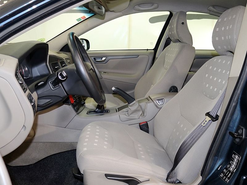 Volvo S60 2.4 140 Momentum
