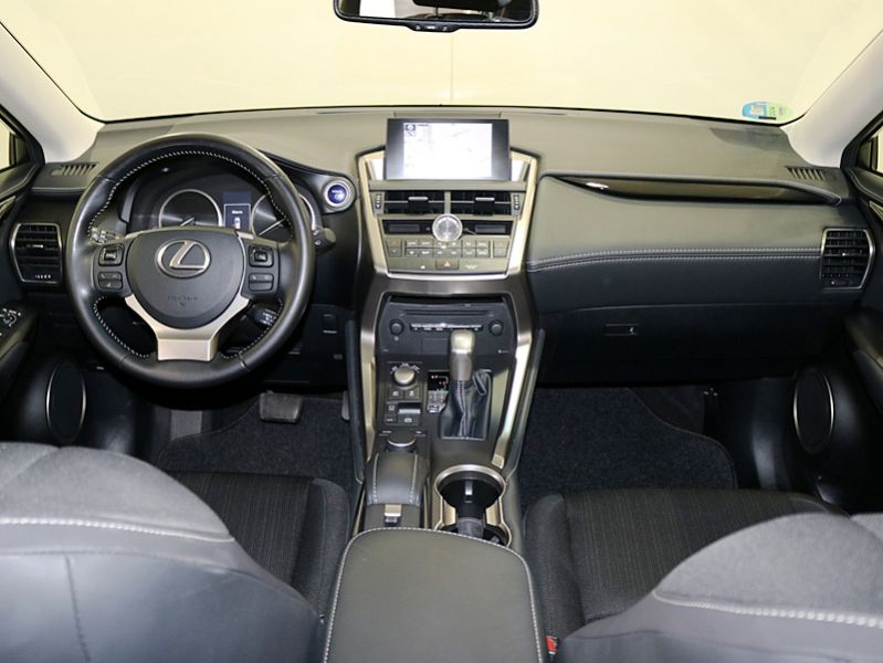 Lexus NX 300h 300h Business Navigation 2WD 155 cv