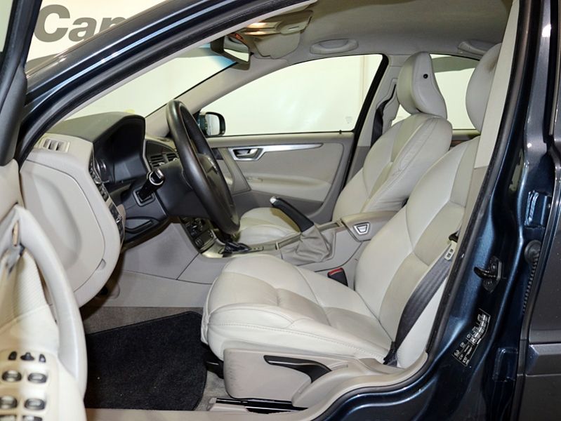 Volvo S60 2.4D Summum 163cv