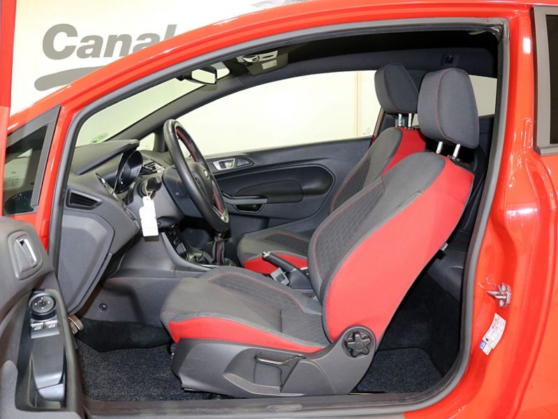 Ford Fiesta 1.0 Ecoboost ST-Line red&black 140