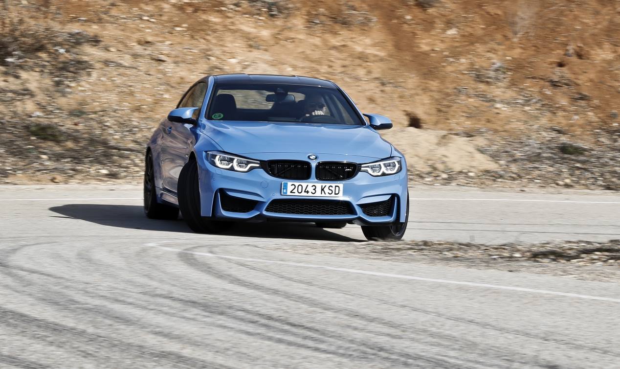 BMW M4 Competition vs Ford Mustang Bullit: frenético duelo deportivo