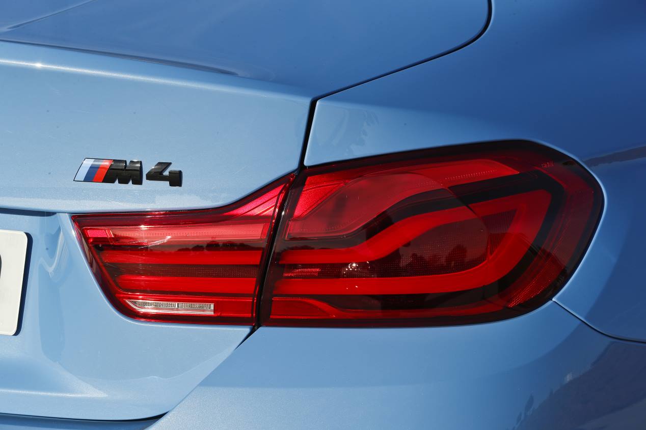 BMW M4 Competition vs Ford Mustang Bullit: frenético duelo deportivo
