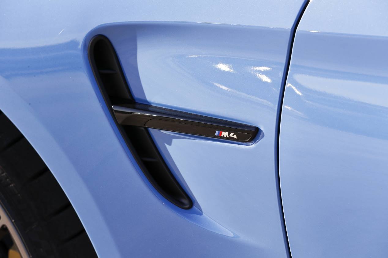 BMW M4 Competition vs Ford Mustang Bullit: frenético duelo deportivo