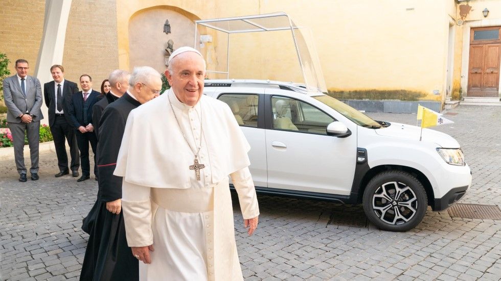 Dacia Duster 4x4: el nuevo coche del Papa Francisco es este SUV 